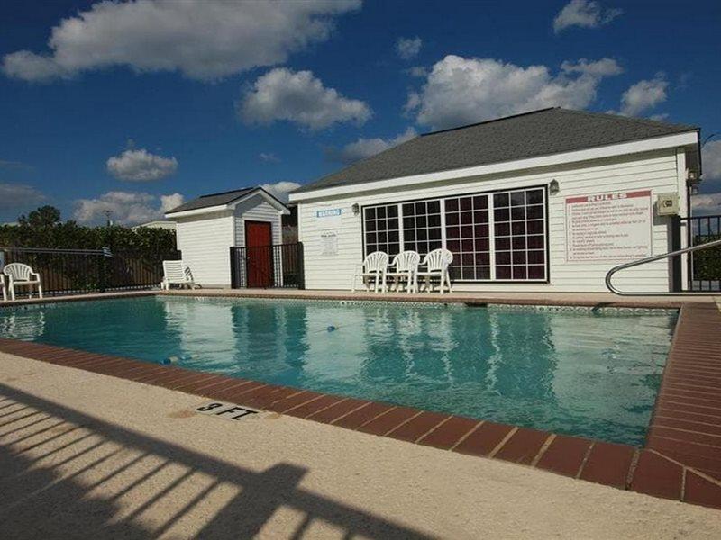 Western Motel Fitzgerald Bagian luar foto