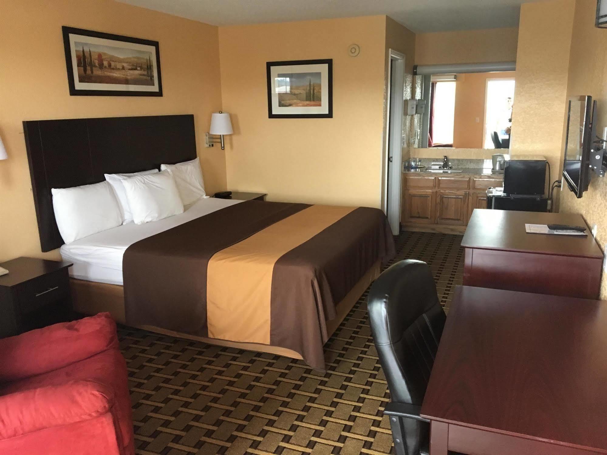 Western Motel Fitzgerald Bagian luar foto